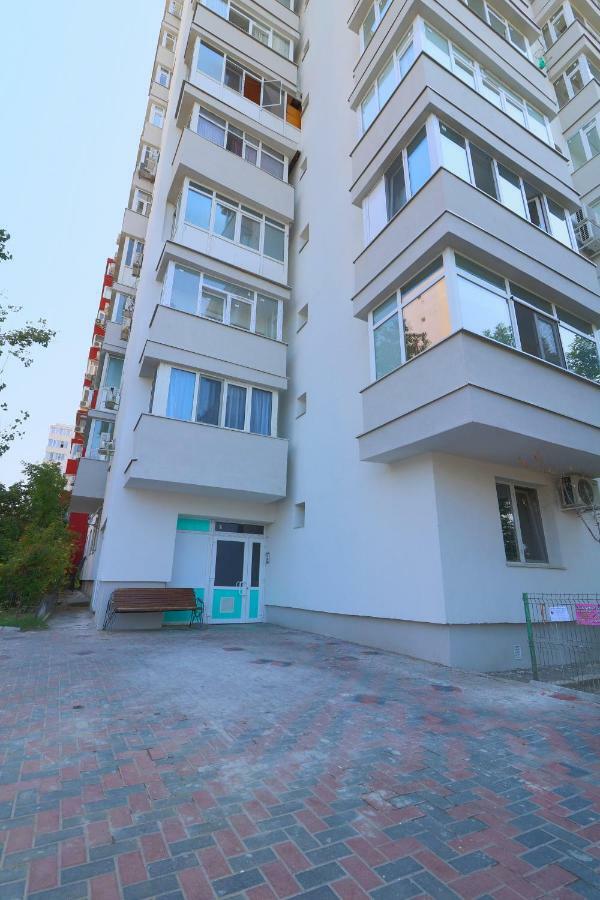 Luxury Olimpia Studio In Bucharest, With Netflix Apartment Exterior photo